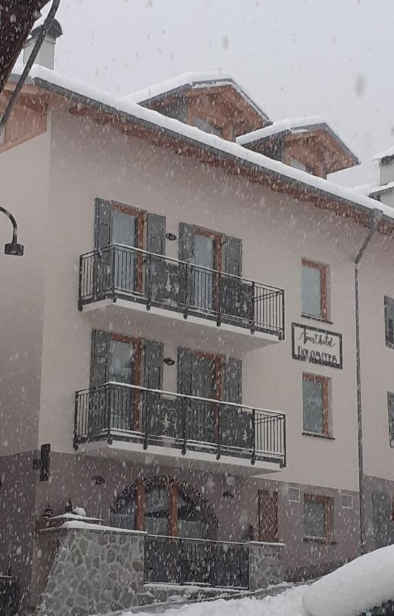 Aparthotel Dolomites Living&Relax Commezzadura Eksteriør billede