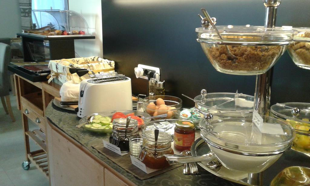 Aparthotel Dolomites Living&Relax Commezzadura Eksteriør billede